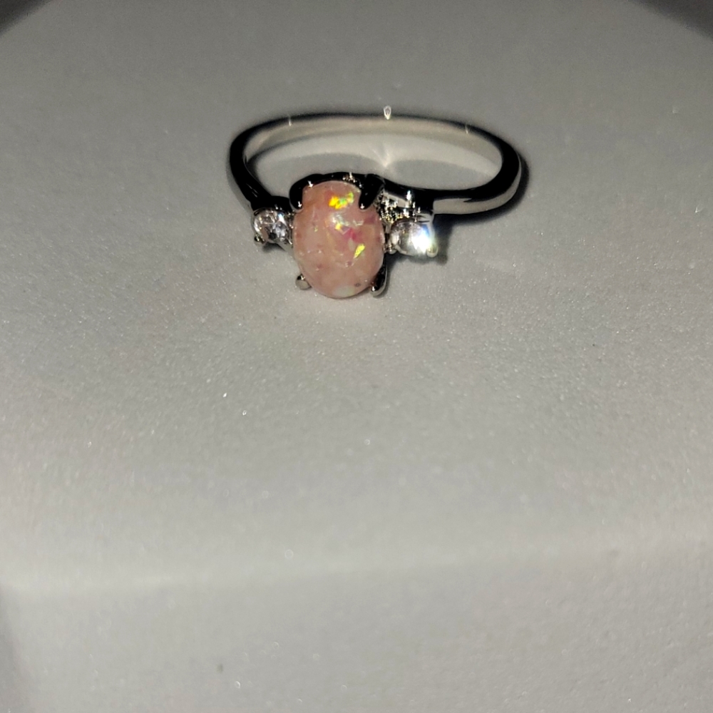 Opal fashion ring - Picture 1 of 3